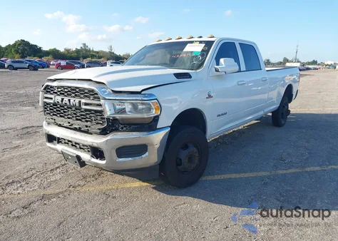 2018 Ram 2500 Laramie 4X4 6'4 Box from USA, damaged, VIN 3C6UR5FL8JG348297